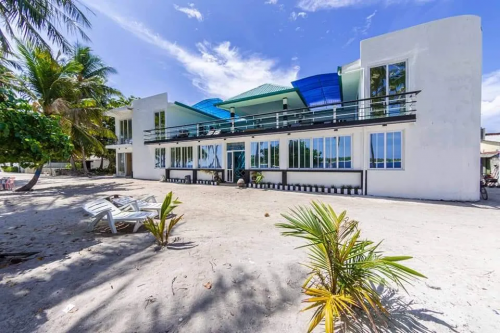 Dhonfulhafi Beach View & Spa