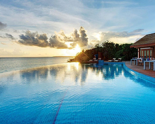 Hideaway Beach Resort & Spa фото 7