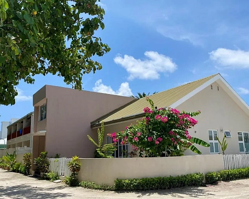 Guest House «TME Retreats Dhigurah Guest House» фото 0